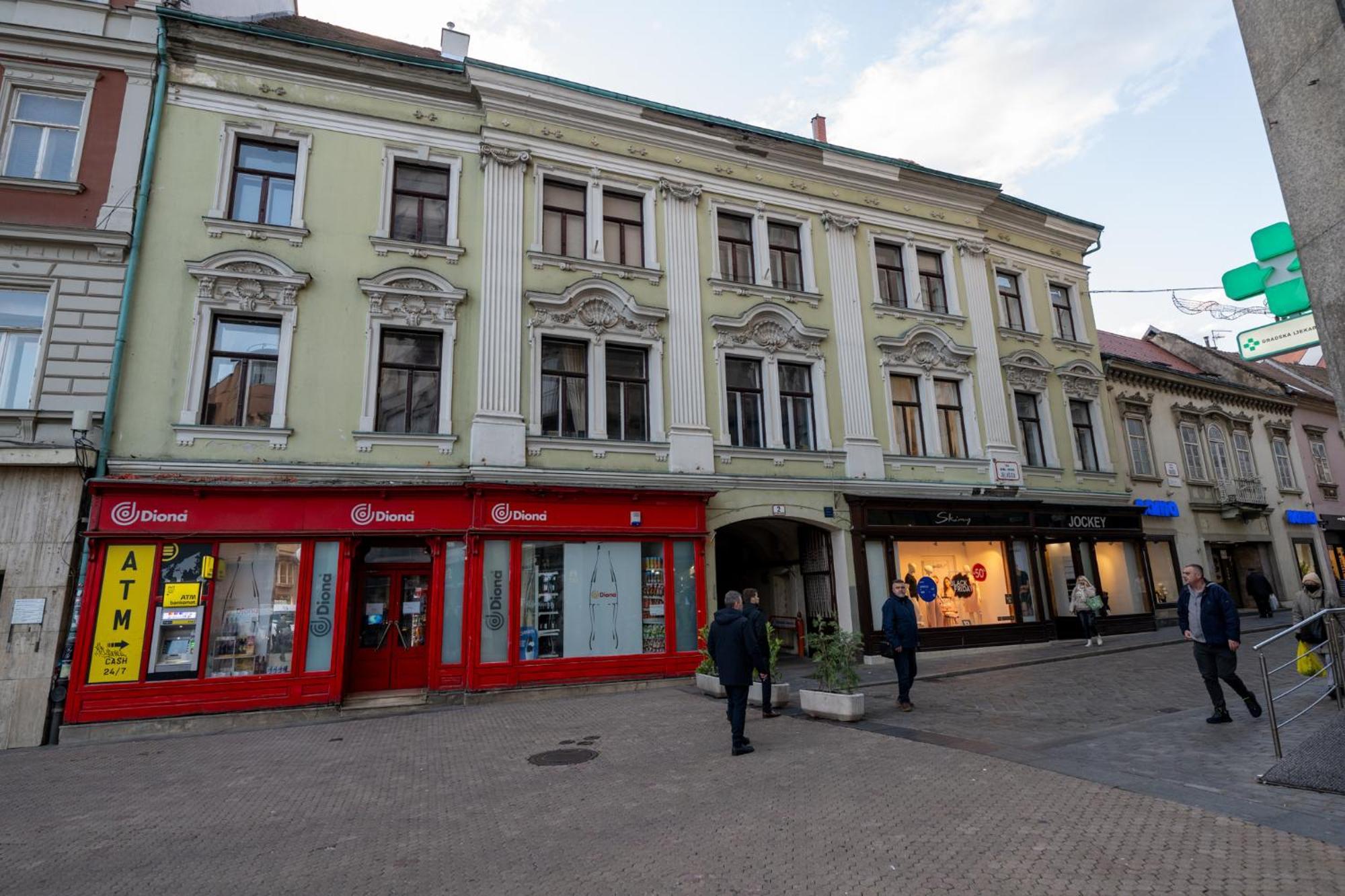 Apartment Mandina On A Main Square Zagreb